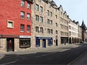 Canongate, Old Town, Edinburgh, EH8 2 bed flat to rent...