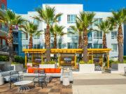 Canvas LA Studio Apartment for Rent at 138 N Beaudry...