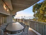 Cap D'antibes Appartement style villa, rénové, 5...