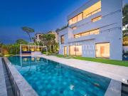 CAP D'ANTIBES Première ligne face à la Méditerranée