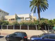 CAP D'ANTIBES 10 BOULEVARD DU CAP 2P Rez de Jardin...