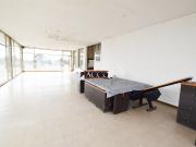 Capannone con giardino a Volpago del Montello