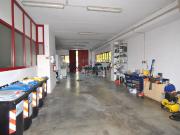 Capannone con giardino in via aiaccia 64, Collesalvetti