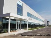 Capannone in affitto di 1300 m² in Via Bruges, 41