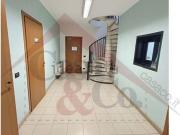 Capannone in affitto di 1600 m² in Via Staffette Partigiane