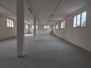 Capannone in affitto di 180 m² in Via Adige