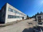 Capannone in affitto di 2500 m² in Via Solfegna Cantoni