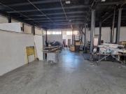 Capannone in affitto di 2600 m² in Via Carlo Pesenti