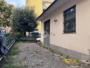 Capannone in affitto di 275 m² in Via Capitano Renato Orsi