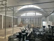 Capannone in affitto di 300 m² in Via Sibari