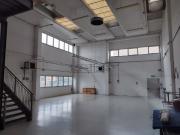 Capannone in affitto di 260 m² in Via Vistola