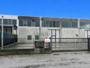 Capannone in affitto di 334 m² in Via Walter Fleming, 6