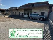 Capannone in affitto di 400 m² in Strada di Paterno