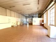 Capannone in affitto di 400 m² in Via dei Canzi, 20
