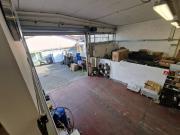 Capannone in affitto di 425 m² in Via Appia Nuova