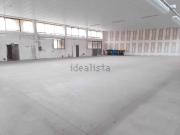 Capannone in affitto di 600 m²