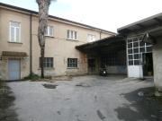 Capannone in affitto di 600 m² in Via Monsignor Giuseppe...