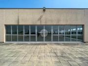 Capannone in affitto di 620 m² in Via Buffalora, 2