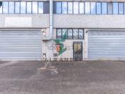 Capannone in affitto di 680 m² in Via degli Olmetti