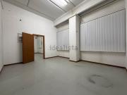 Capannone in affitto di 800 m²