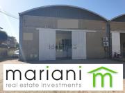 Capannone in affitto di 810 m² in Via Tuscolana