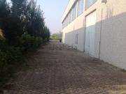 Capannone in affitto di 850 m² in Via Caorsana