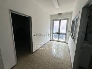 Capannone in affitto di 900 m² in Via Virgilio, 200