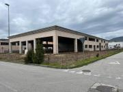 Capannone in vendita a Cascina