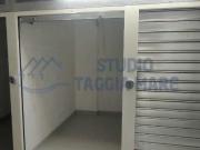 Capannone in Vendita a Sanremo