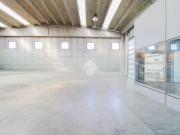 Capannone in vendita a Tribiano