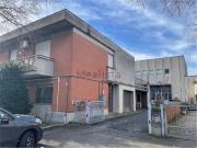 Capannone in vendita di 1025 m²