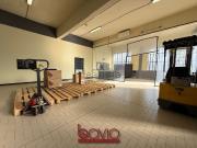 Capannone in vendita di 1038 m² in Via V. Bellini, 27