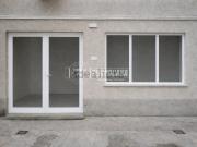 Capannone in vendita di 112 m² in Via Tolmezzo