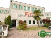 Capannone in vendita di 1198 m² in Via dei Pergolati