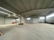 Capannone in vendita di 1201 m² in Via Calabria