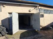 Capannone in vendita di 120 m² in Via del Mandrione