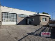 Capannone in vendita di 1214 m² in Via della Tecnica