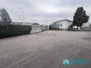 Capannone in vendita di 13000 m²