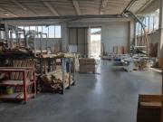 Capannone in vendita di 1300 m² in Via delle Monachelle, 11