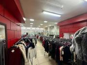 Capannone in vendita di 1300 m² in Via di Corticella, 150