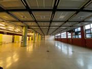 Capannone in vendita di 1400 m² in Via Cevedale, 7