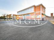 Capannone in vendita di 1540 m² in Via Livornese Est