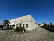 Capannone in vendita di 1800 m² in Via Capo di Vico, 32