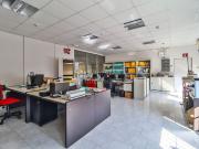 Capannone in vendita di 1800 m² in Via dei Notai