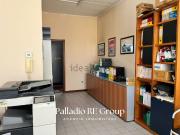 Capannone in vendita di 180 m² in Via Roma