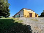 Capannone in vendita di 1900 m²