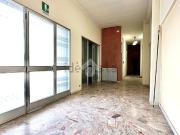 Capannone in vendita di 2000 m² in Strada Serravalle, 98