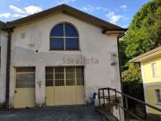 Capannone in vendita di 210 m² in Via Peschiera