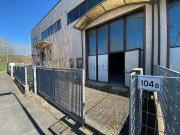Capannone in vendita di 230 m² in Via Pietro Nenni