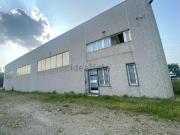 Capannone in vendita di 2400 m²